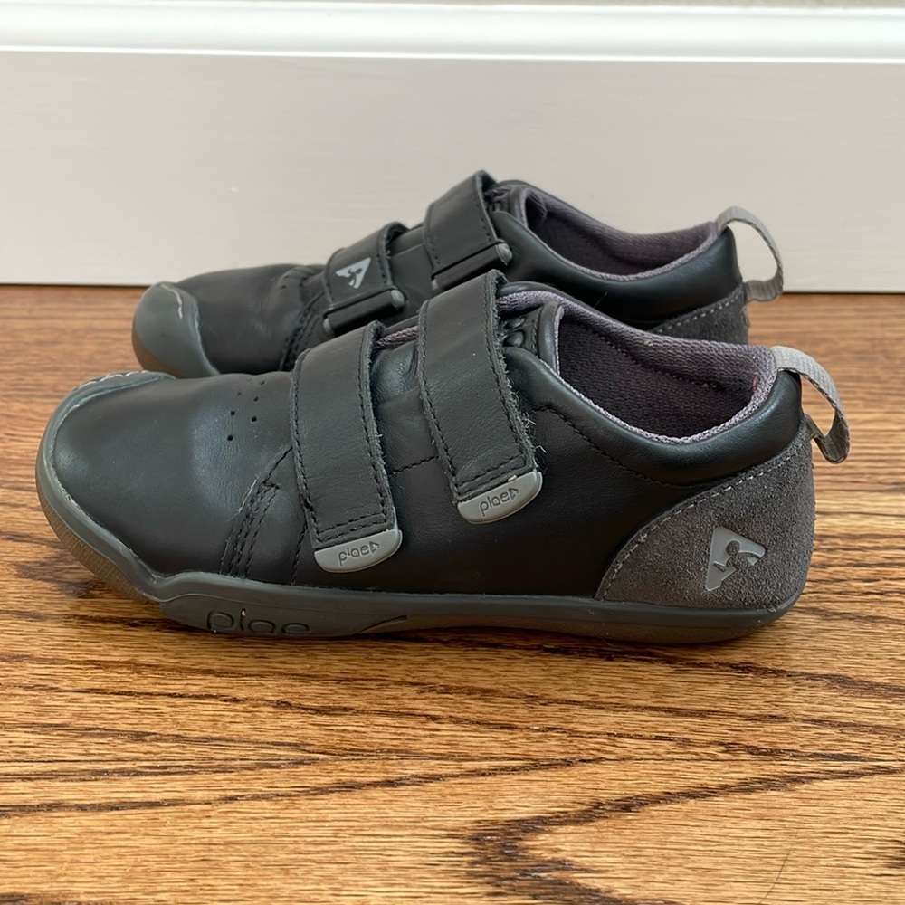 Plae Black Leather Roan